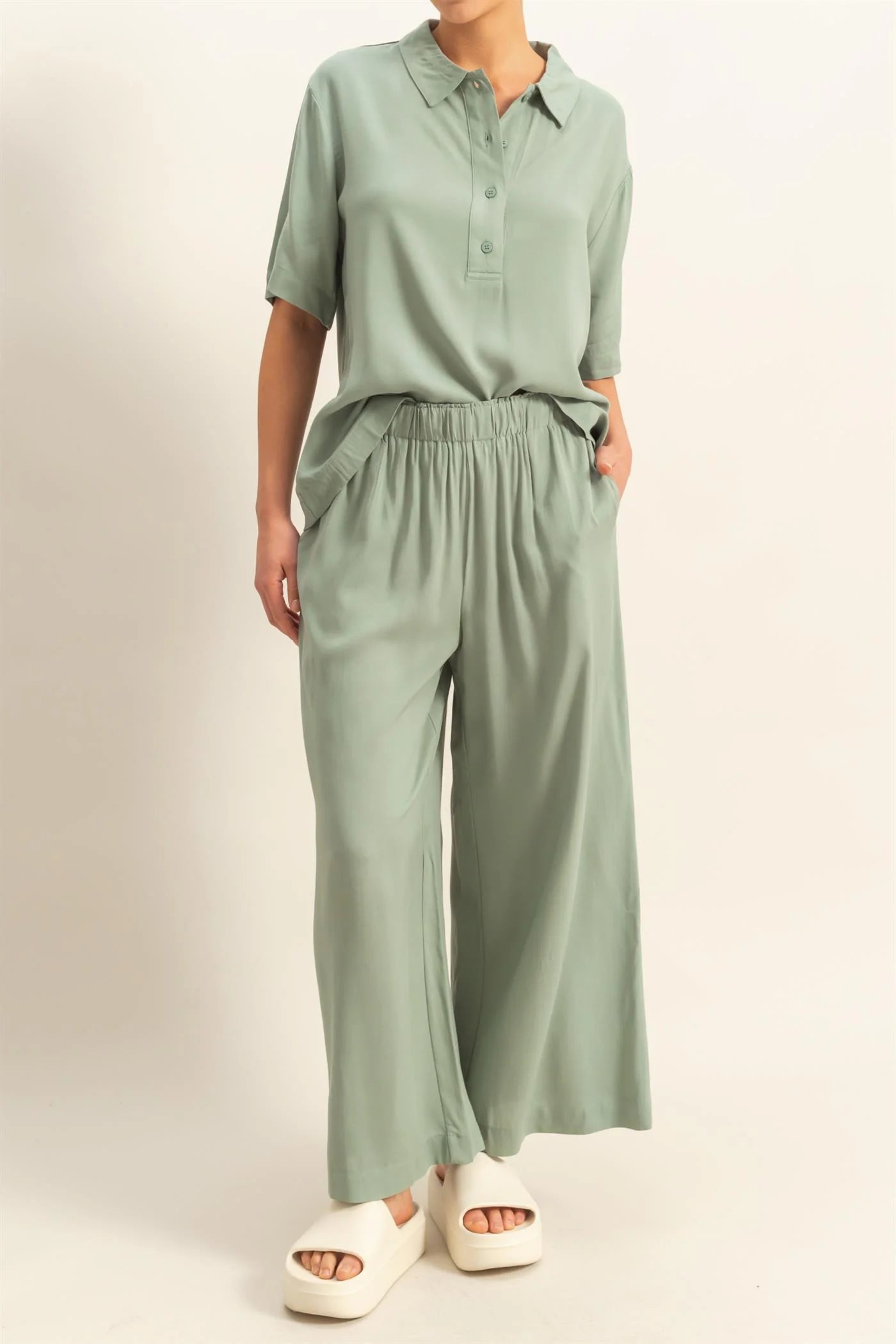 Malibu DZ25C192-High Waist Woven Wide Leg Pants sage green
