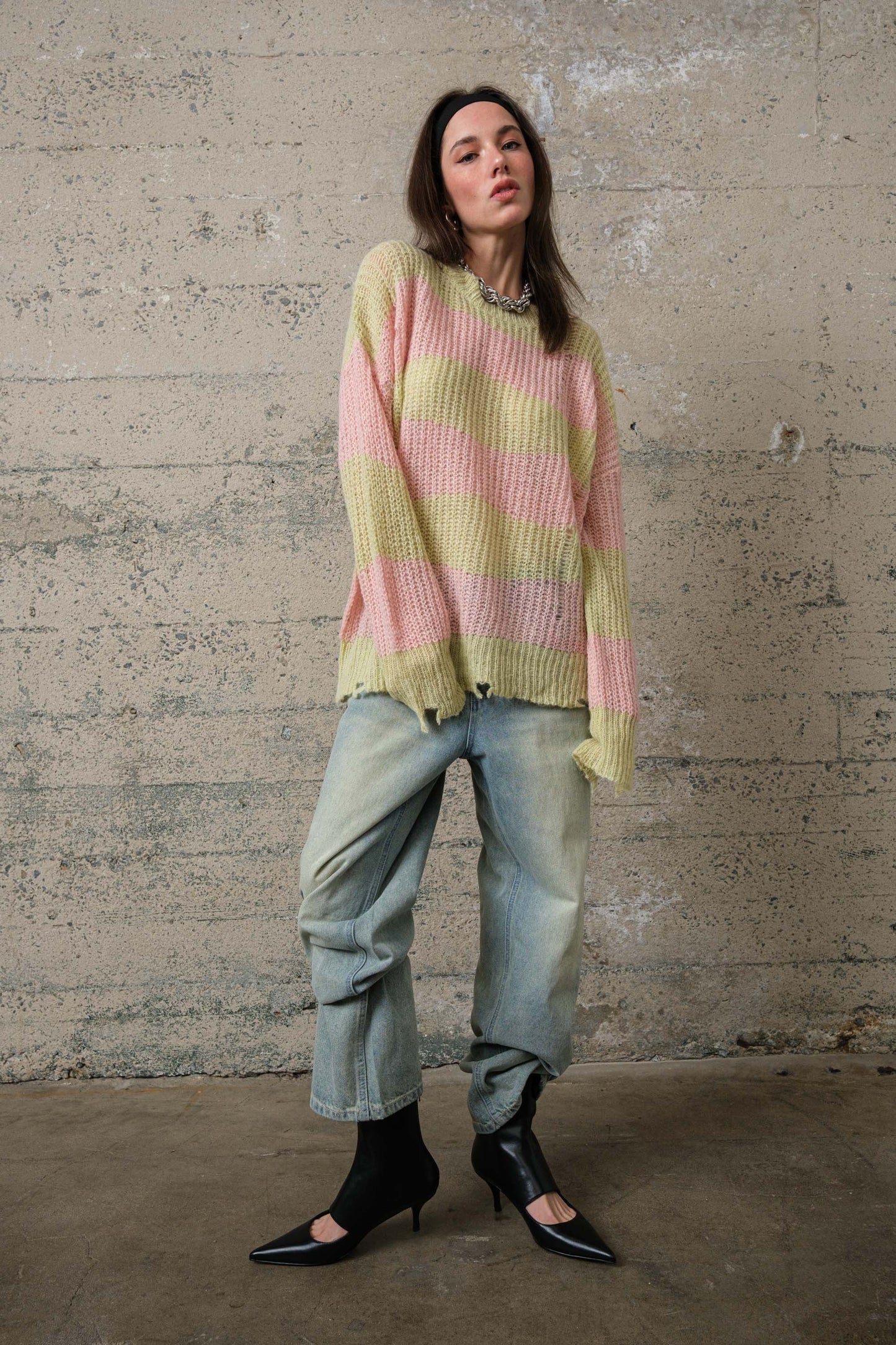 Malibu distressed pullover sweater s6222a lime/pink