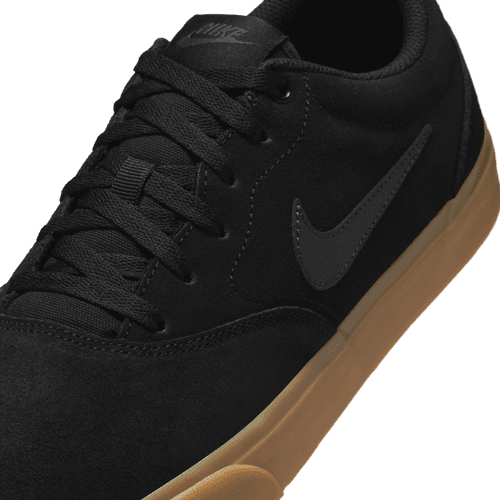 Nike charge suede ib2750-003 black & gum