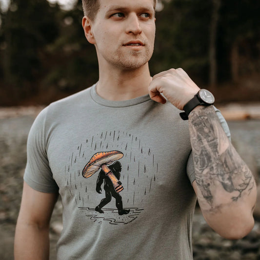 West Coast Karma Amanita Umbrella Sasquatch Colourful Tee in Heather Blue Storm
