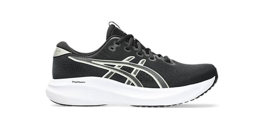 Asics gel excite 11 wide 4E  1011c079-001 black and white