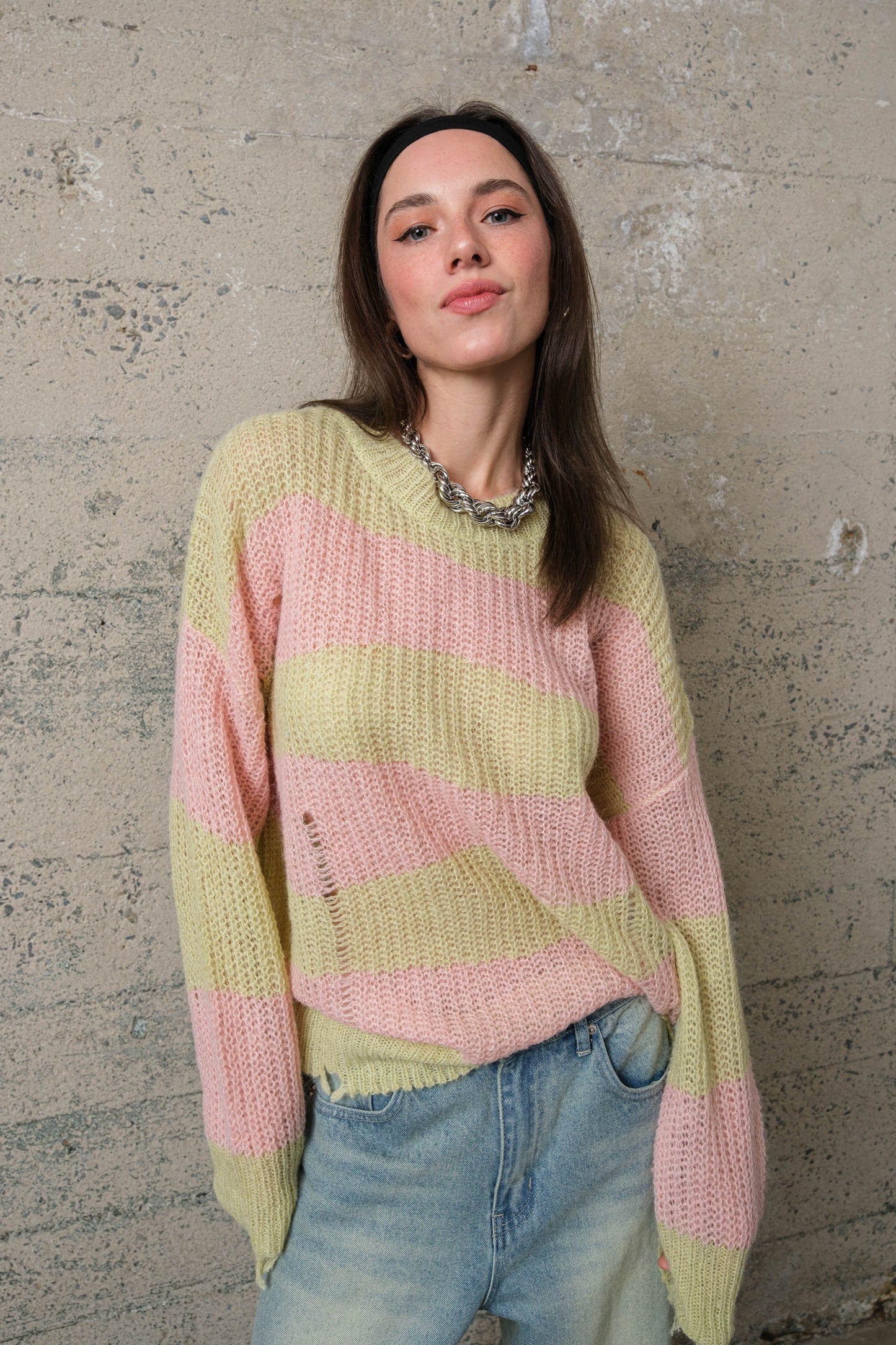 Malibu distressed pullover sweater s6222a lime/pink