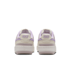 Nike womens gamma force dx9176-110 white & Lavendar